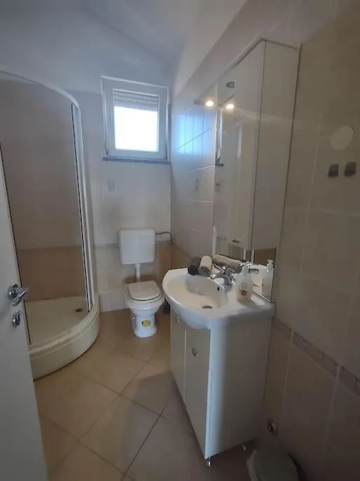 Apartman East Side Sea View Liznjan