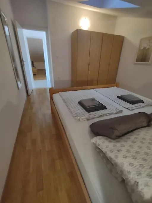 Apartment Apartman East Side Sea View Liznjan Croatia